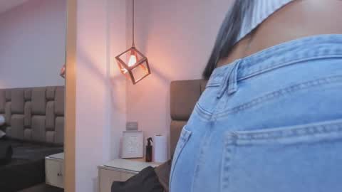 Nikki  online show from 10.01.25