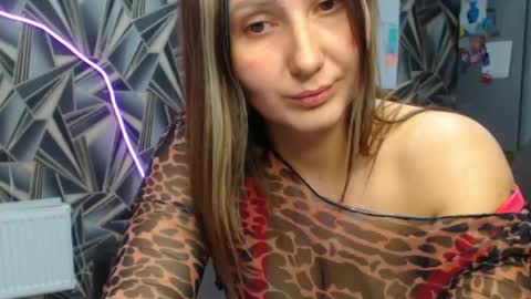nikkikiss___ online show from 04.18.26