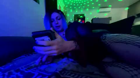 Snapshot of nikkineverlands chatting on 04.28.26 Nikki Neverland online show from 04.28.26