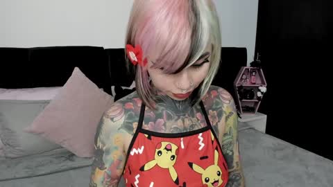 Nikki Ramone   online show from 01.29.25