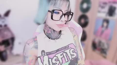 Nikki Ramone   online show from 02.24.26