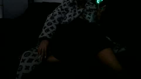 Snapshot of nikkkibabyyyy chatting on 12.22.24 Niquita Sparkles online show from 12.22.24