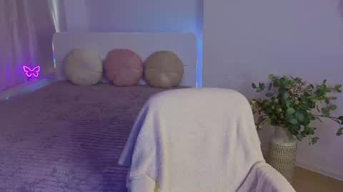 Snapshot of nikkyy_reed chatting on 06.30.26 Nikky online show from 06.30.26