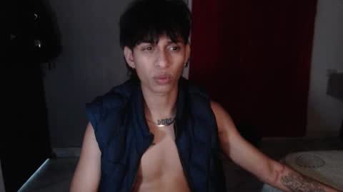 Snapshot of niklaus_wolf chatting on 10.13.25 niklaus_wolf online show from 10.13.25