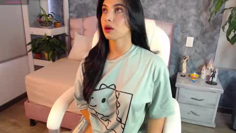 Niko Robin online show from 11.16.25