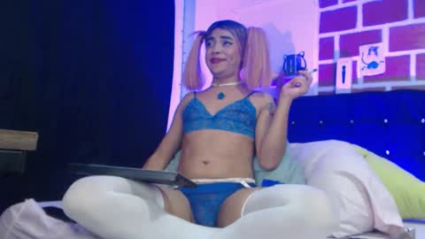 Snapshot of nikol_twink chatting on 01.15.26 Nicol online show from 01.15.26