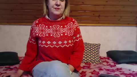 Snapshot of nikole111 chatting on 01.04.25 Nikole1 online show from 01.04.25