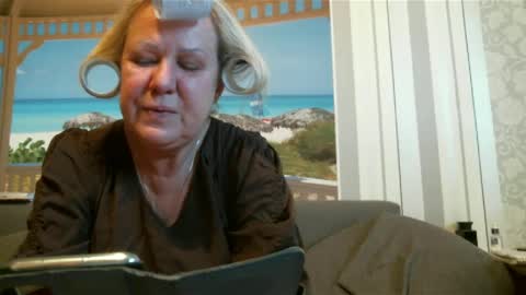 Snapshot of nikole111 chatting on 02.06.25 Nikole1 online show from 02.06.25