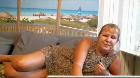 Snapshot of nikole111 chatting on 10.09.25 Nikole1 online show from 10.09.25