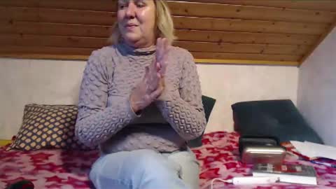 Nikole1 online show from 11.10.25