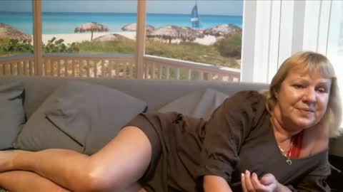 Nikole1 online show from 12.18.25