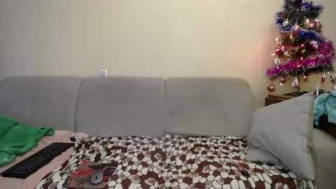 Nikoletta online show from 12.15.25