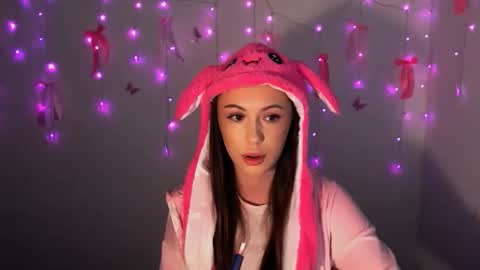 nikonara_ online show from 12.21.25