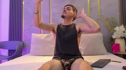 Niko Stone online show from 10.12.25