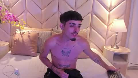 Niko Stone online show from 11.13.25