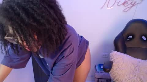 Nicole    GTM-5 1100 pm - 700 am online show from 01.26.25