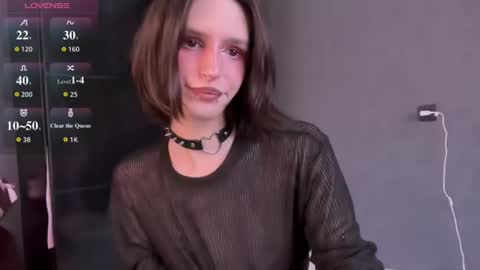 Snapshot of niky_long chatting on 06.15.26 Niky online show from 06.15.26