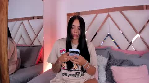 Snapshot of niky_vega1 chatting on 07.01.26 niky_vega1 online show from 07.01.26