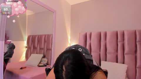 Niky Brooks online show from 09.15.25