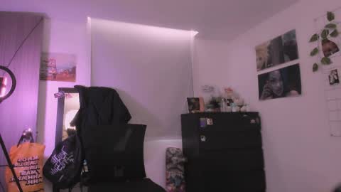 Nikylaine online show from 03.15.26