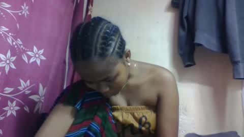 nilah online show from 11.28.25