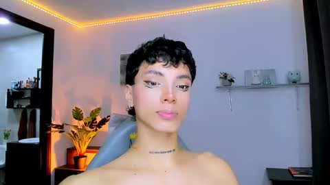 Nilam online show from 10.18.25