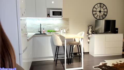 Bella online show from 01.04.25