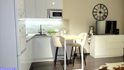 Bella online show from 01.07.25