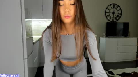 Bella online show from 02.13.25