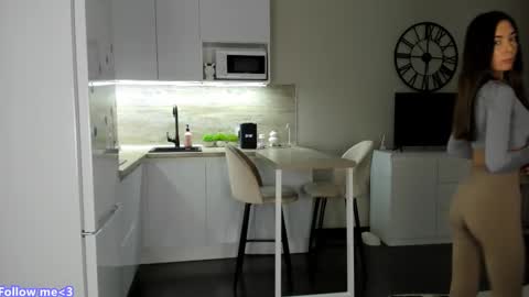 Bella online show from 02.26.25