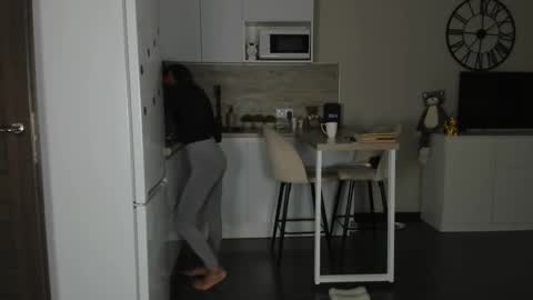 Bella online show from 09.10.25