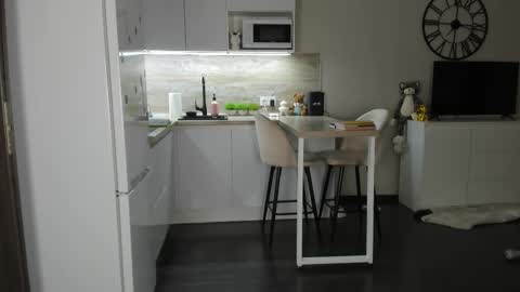 Bella online show from 10.03.25