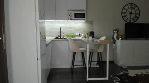 Bella online show from 10.08.25