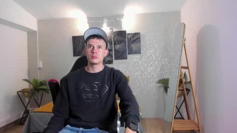 Snapshot of nils_saint chatting on 09.13.25 Nils online show from 09.13.25