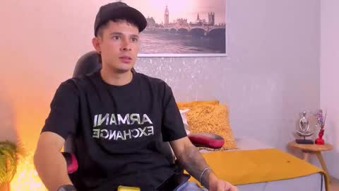 Snapshot of nils_saint chatting on 09.28.25 Nils online show from 09.28.25