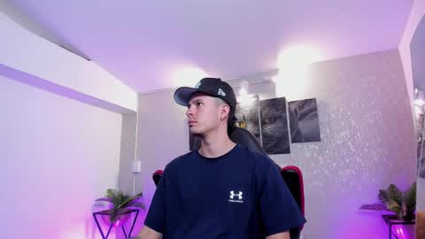 Snapshot of nils_saint chatting on 10.18.25 Nils online show from 10.18.25