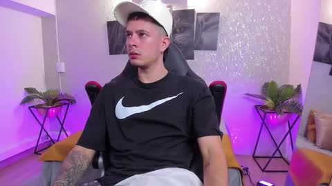 Snapshot of nils_saint chatting on 11.09.25 Nils online show from 11.09.25