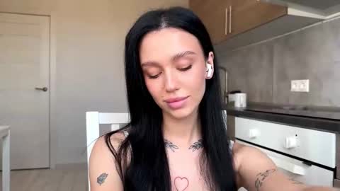 Milla online show from 03.13.26