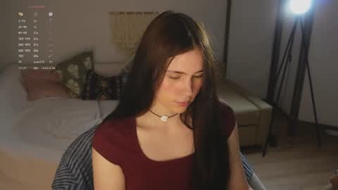 Snapshot of nimfaheart chatting on 06.18.26 Jennet online show from 06.18.26