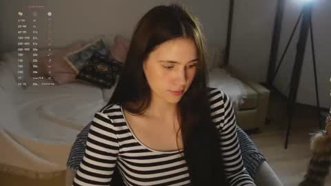 Snapshot of nimfaheart chatting on 06.25.26 Jennet online show from 06.25.26