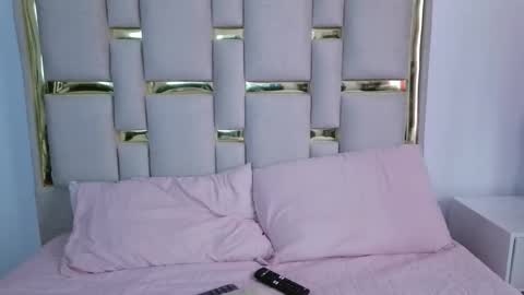 Nina Carther online show from 11.27.25