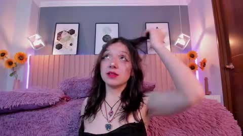 nina_ford_ online show from 03.06.26