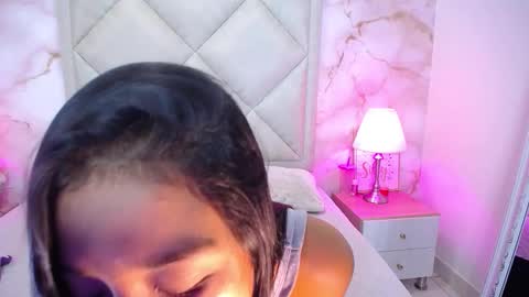 Nina Bravura online show from 02.25.26