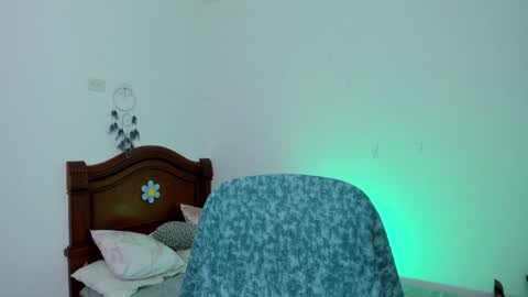 Nina online show from 01.24.25