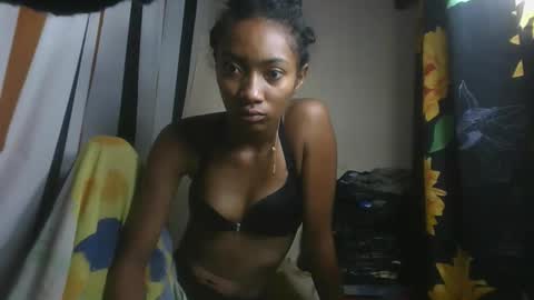 ninaeaa online show from 11.30.25