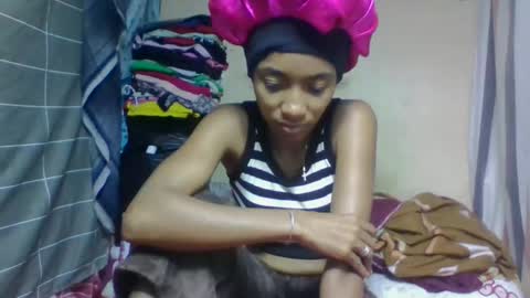 Snapshot of ninaeaa chatting on 05.19.26 ninaeaa online show from 05.19.26