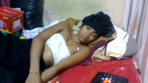 Snapshot of ninaeaa chatting on 05.28.26 ninaeaa online show from 05.28.26