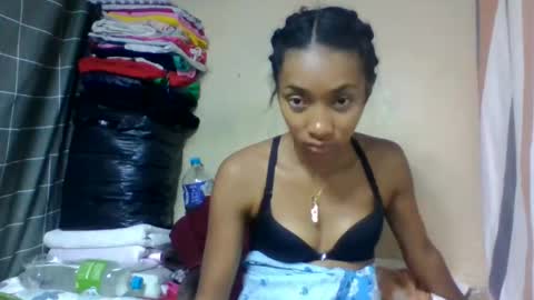 Snapshot of ninaeaa chatting on 06.11.26 ninaeaa online show from 06.11.26