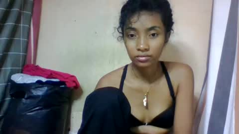 Snapshot of ninaeaa chatting on 06.18.26 ninaeaa online show from 06.18.26