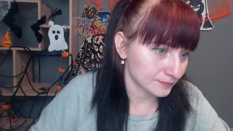 ninaflawlees online show from 10.20.25